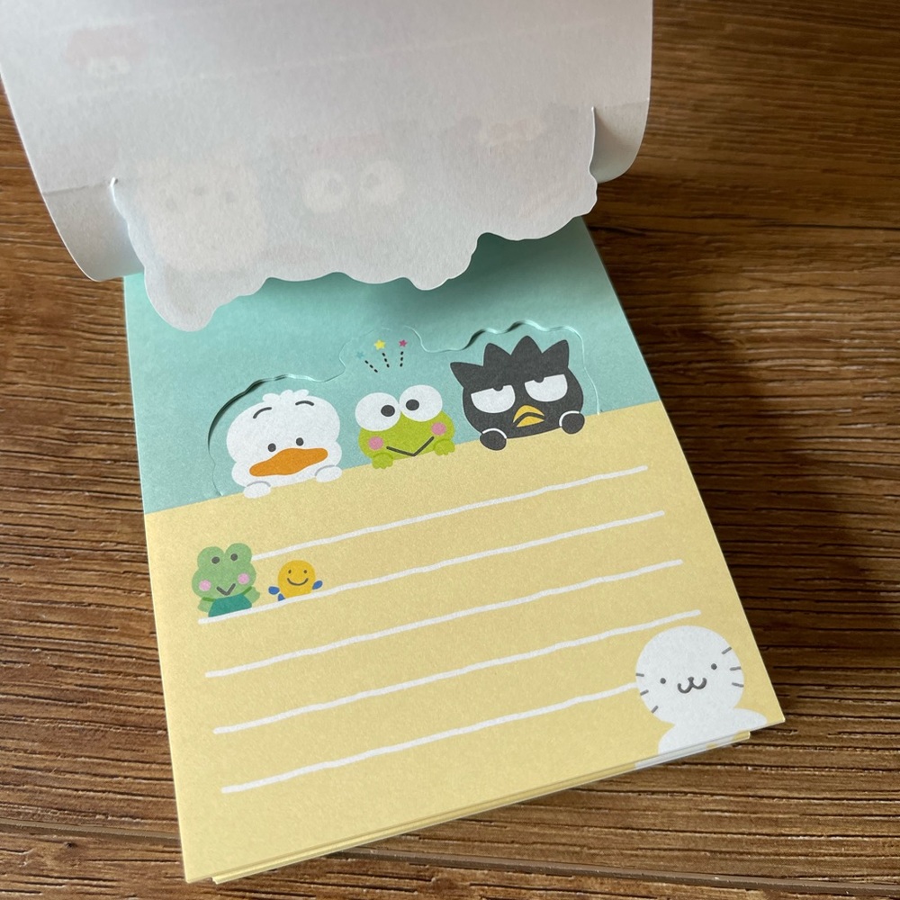SANRIO-Imported (NWT) Character Standing Memo Pad - Picture 3 of 5